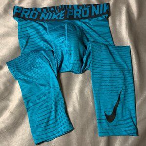 Nike Teal 3/4 Compression Leggings M